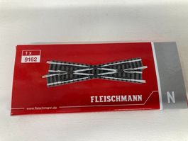 Fleischmann Spur N 9162 Kreuzung links 15 Grad, neu in OVP