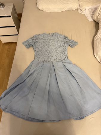 Sommerliches, hellblaues Kleid mit Spitze, Grösse S
