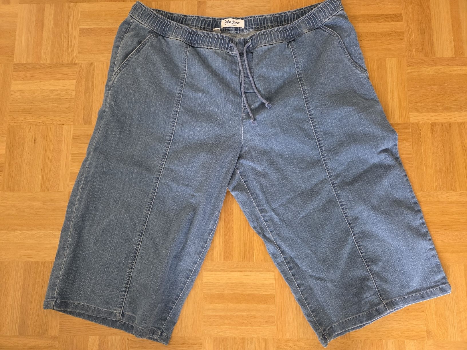 Pantaloni: Kurze John Baner Strech Jeans Gr. 52 – Usato da Uhwiesen venduto da Szummer