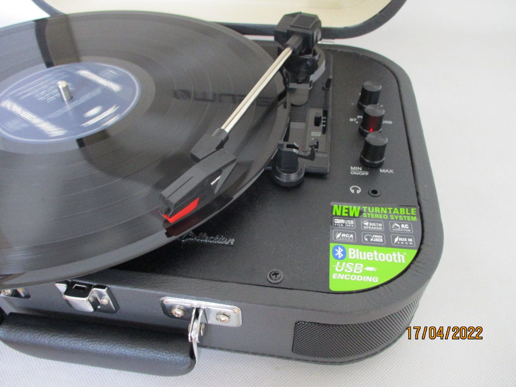 Giradischi: Muse MT-201 DG Stereo-Plattenspielersystem mit Bluetooth – Usato da Liestal venduto da Disc-Point 1