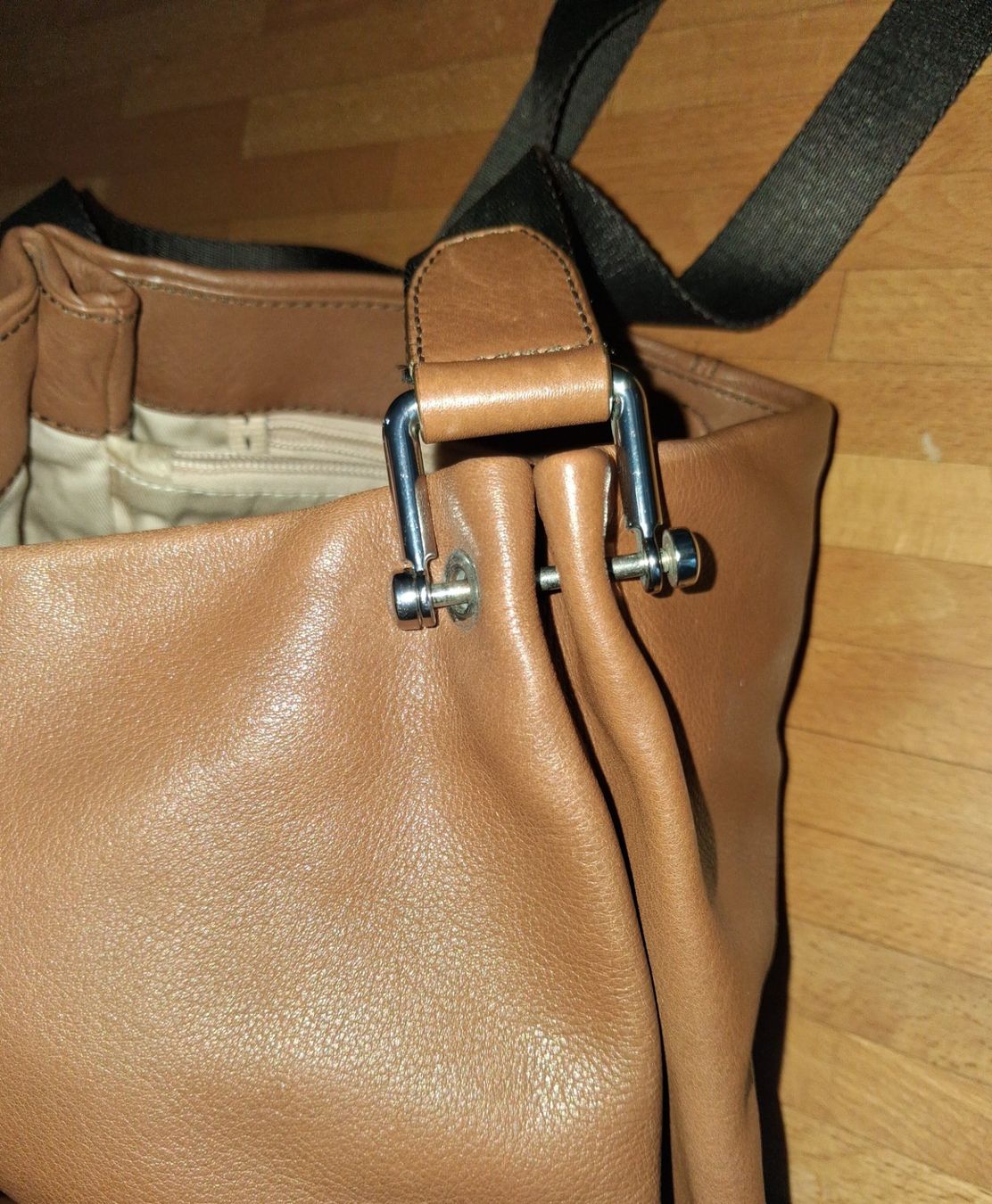 Bree Sacs femmes: BREE Ledertasche – D'occasion à Wetzikon ZH par med_2y76 2