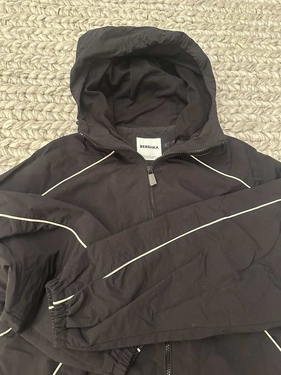 Bershka Giacche: Bershka Windbreaker, Gr. XS – Usato da Willisau venduto da Fredy_08 2