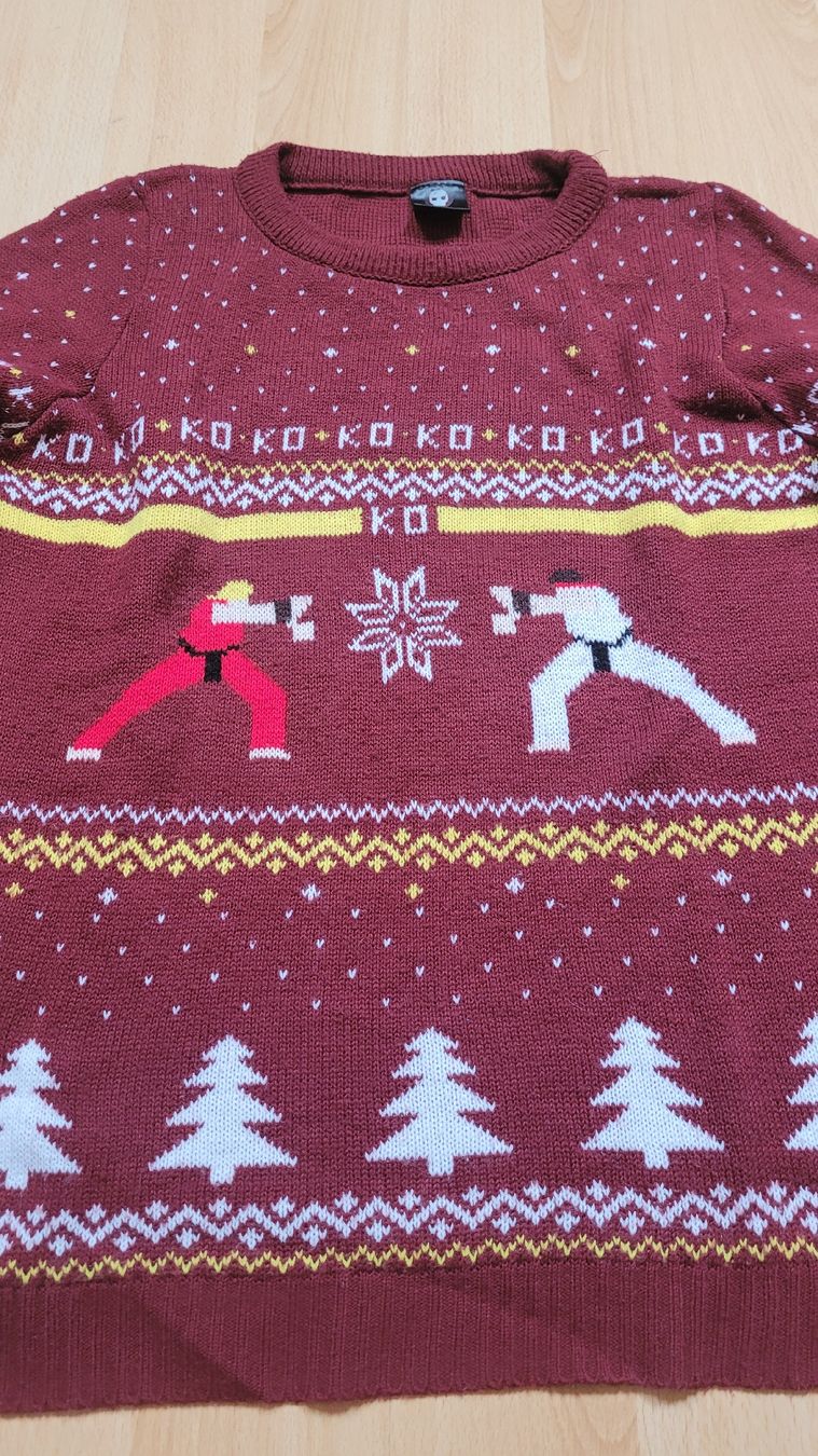 Maglioni & Felpe: Pull de Noël retro Street Fighter – Taille M – Usato da Bavois venduto da ric_sh6k 1