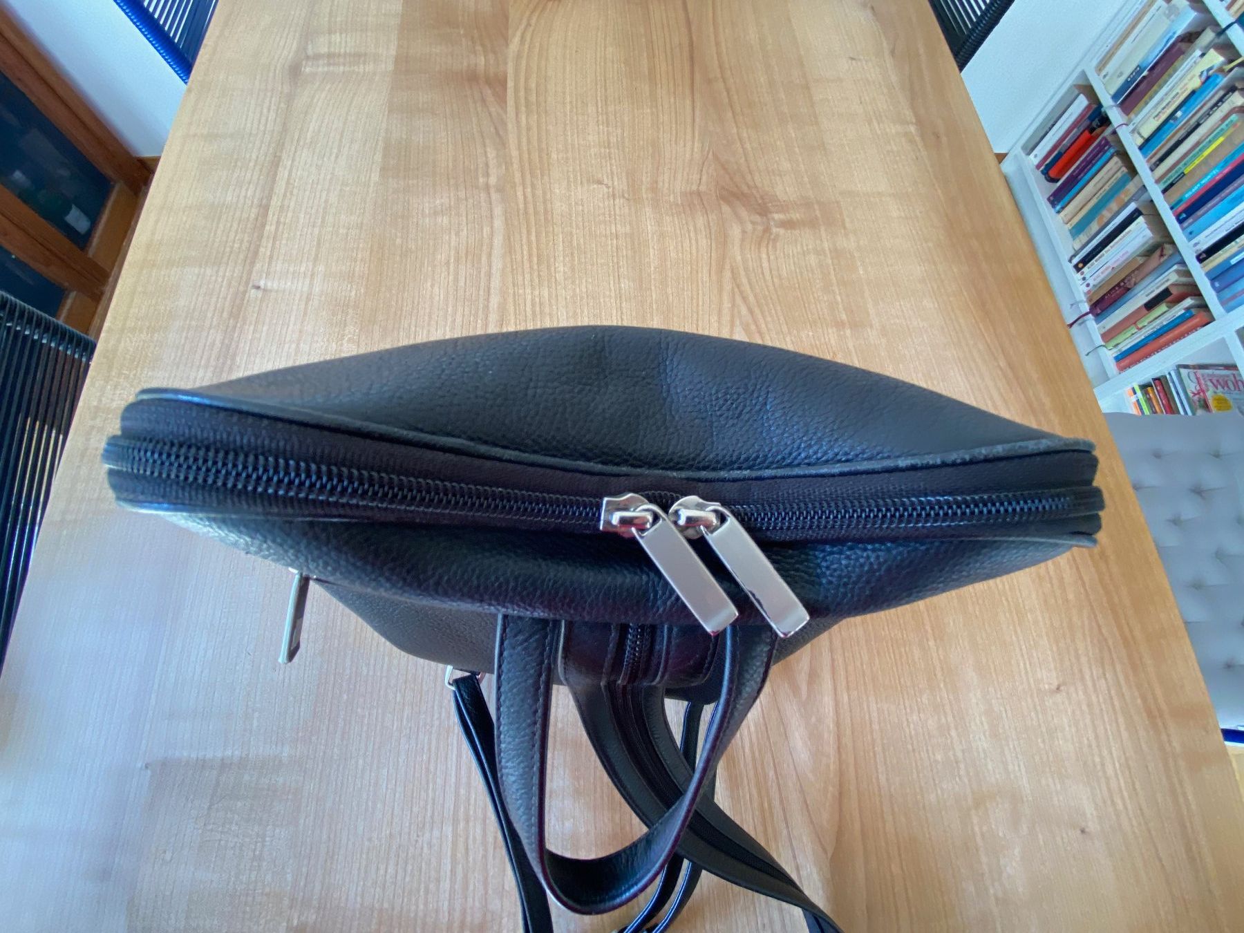 Borse da donna: Damentasche/Rucksack 'Bodenschatz' – Usato da Winterthur venduto da brbrtt2 2