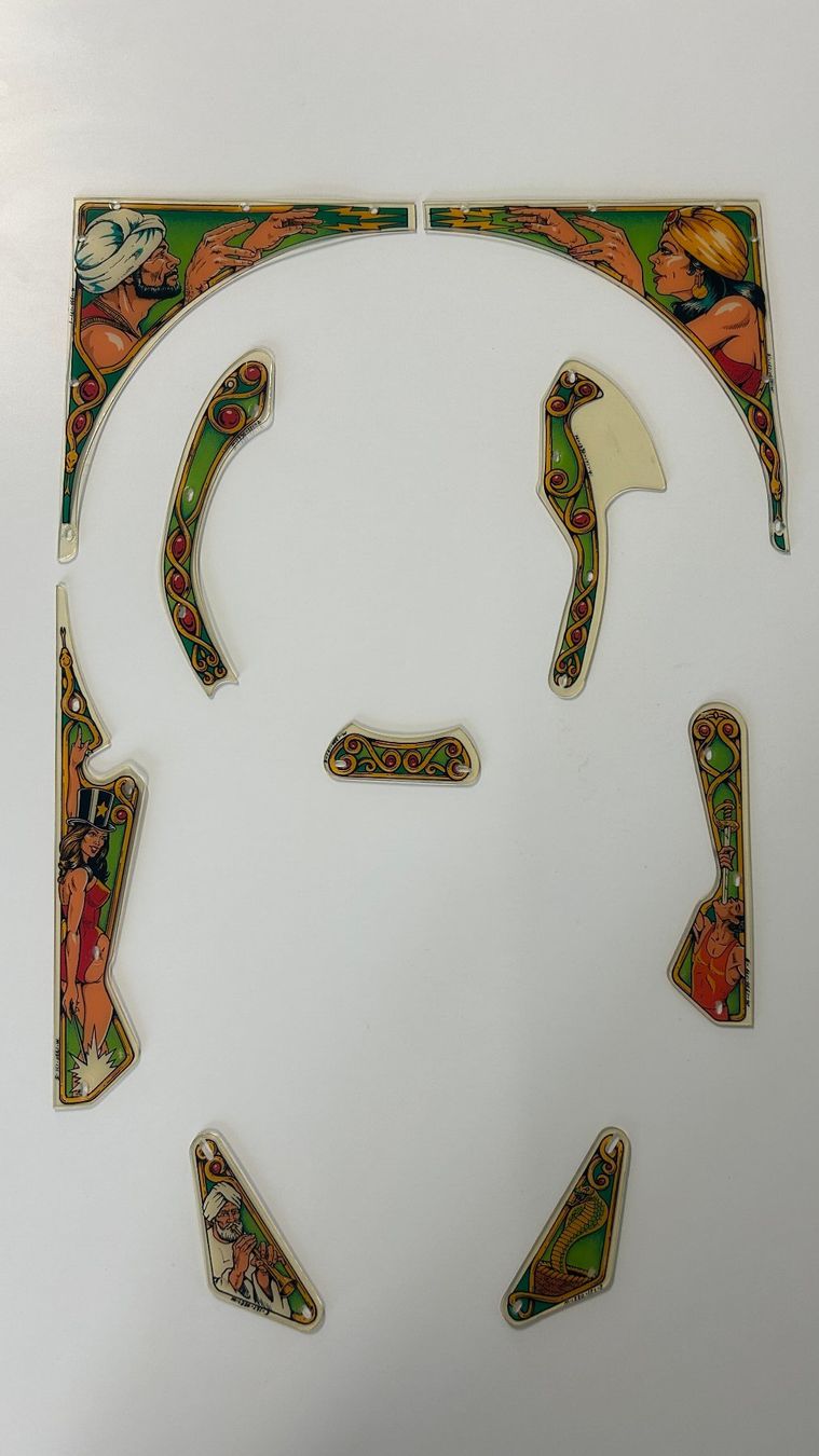 Flipperkästen: Original Bally Mystic Plastics komplett – Gebraucht aus Winterthur von chunaka
