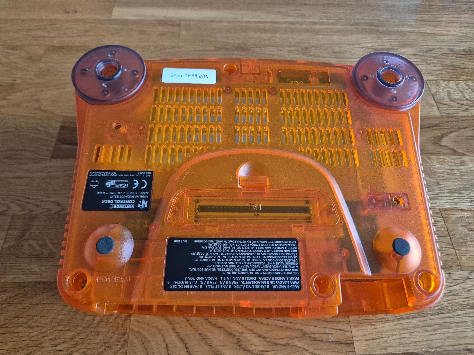 Nintendo Consoles: Nintendo 64 Konsole transparent orange mit Controller – D'occasion à Schenkon par -Conker- 2
