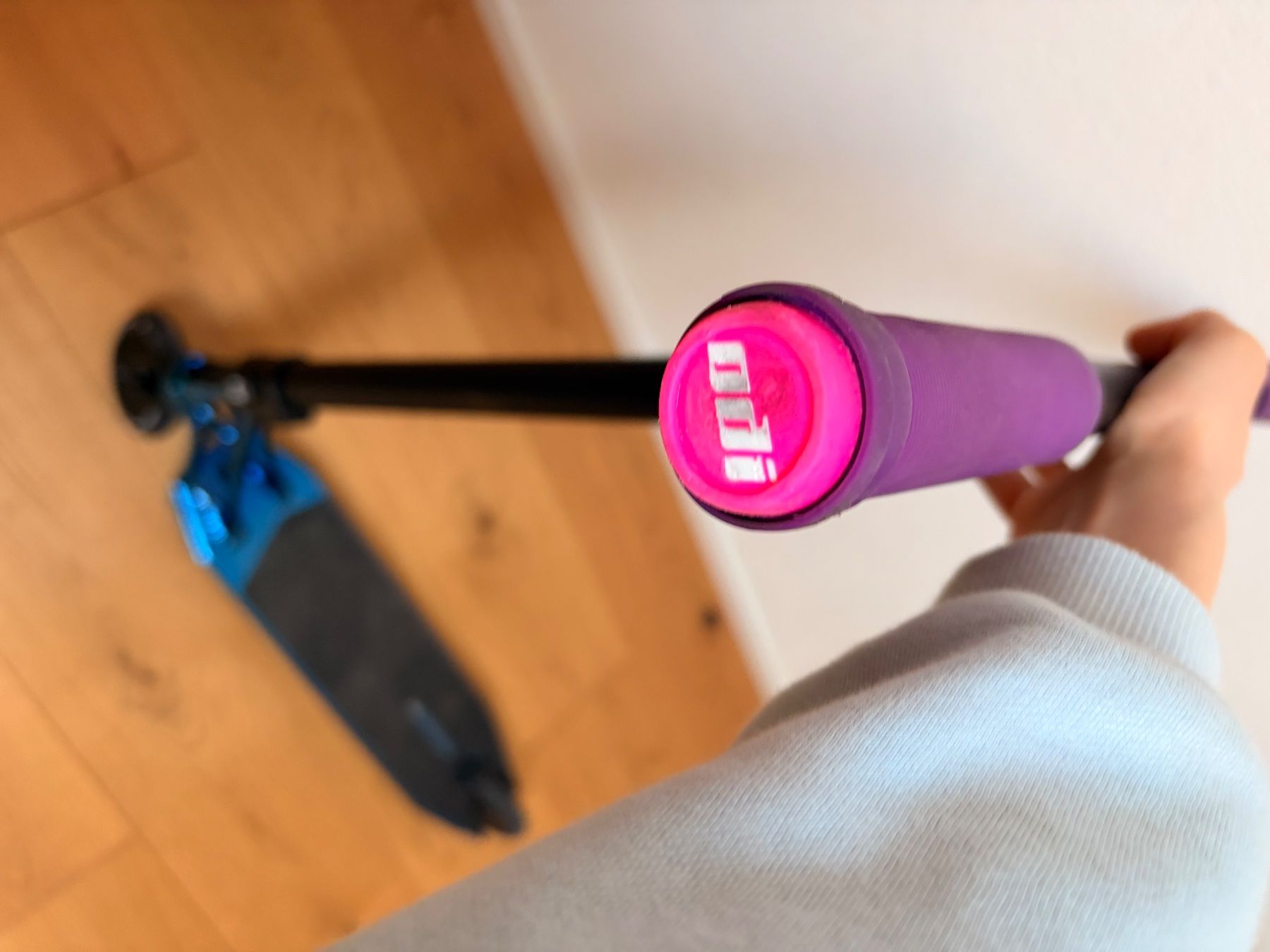 Kickboard: Costum scooter mit Pandemonium – Nuovo (secondo la descrizione) da Seelisberg venduto da Ernst_Tr 8