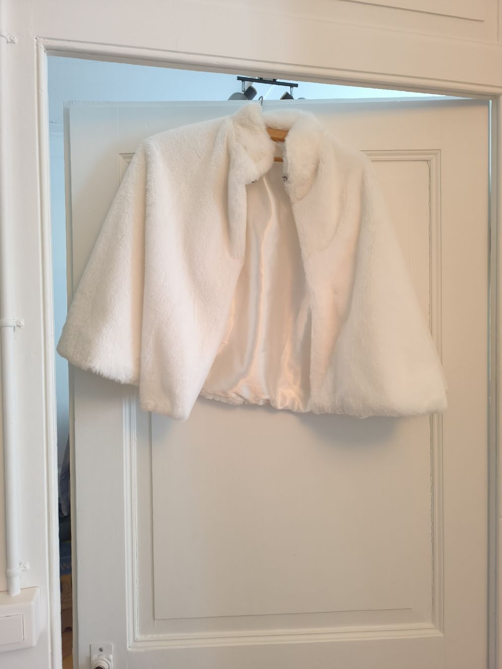 Vestiti: Traumhaftes Brautkleid mit Spitze, Grösse 38/40 – Nuovo (secondo la descrizione) da Birmenstorf AG venduto da fme_5qjr 6