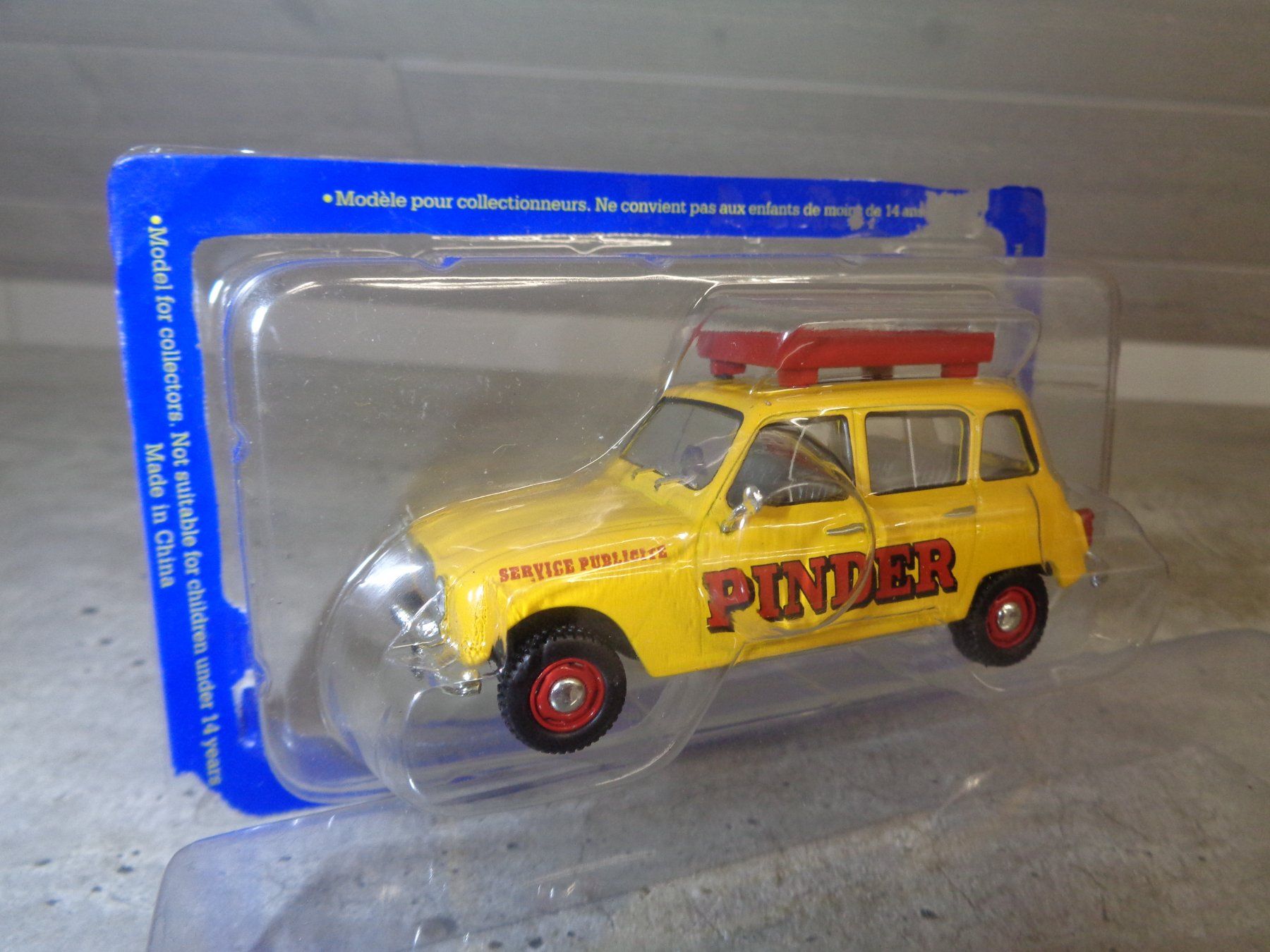 Renault Modellini d'auto: Altaya 1:43 Cirque Pinder Renault 4 L – Nuovo (secondo la descrizione) da Reconvilier venduto da rallycar