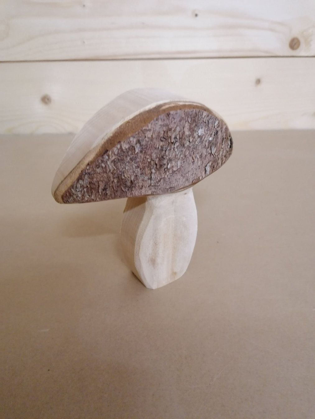 Tutte le decorazioni: Holzpilz – Nuovo e nell'imballaggio originale da Grindelwald venduto da carro5 1