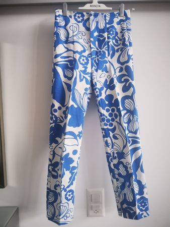 Zara Hose, Baumwolle, Gr. 34, blau-weiss, Sommer-Look!