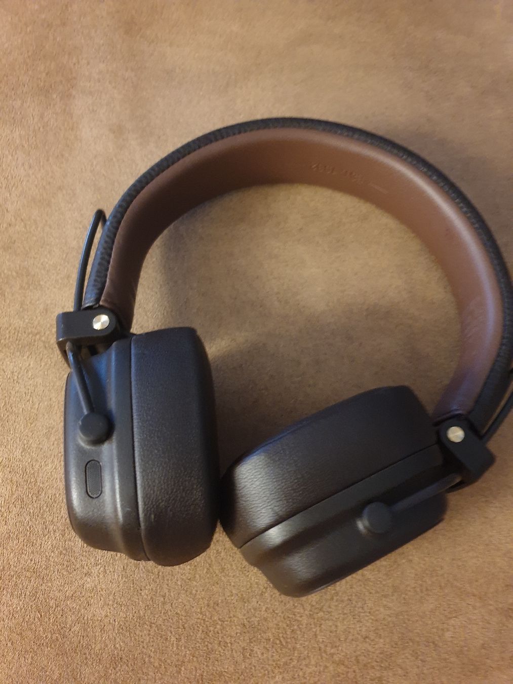 Marshall Kopfhörer: Bluetoothkopfhöhrer – Gebraucht aus Rothrist von komet5quint4 2