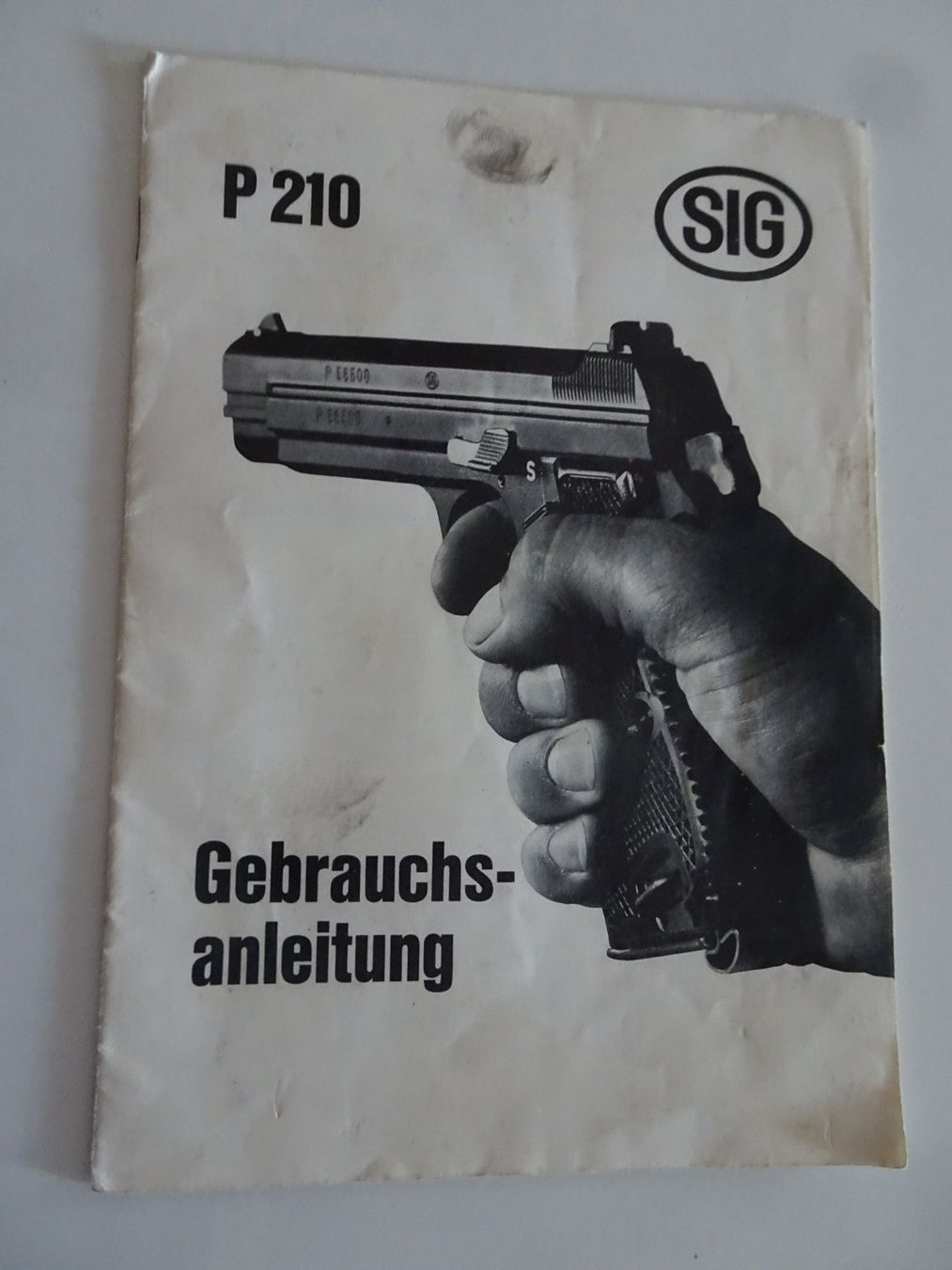 Ausrüstung & Ersatzteile: SIG 210 Gebrauchsanleitung – Gebraucht aus Bichwil von