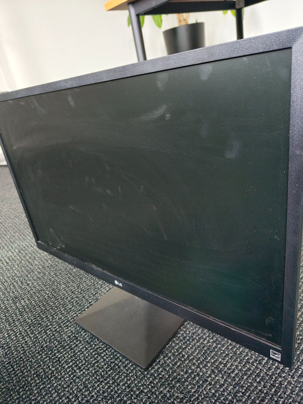 LG Monitor: LG Monitor 27" – Usato da Glattbrugg venduto da kommpass_gmbh