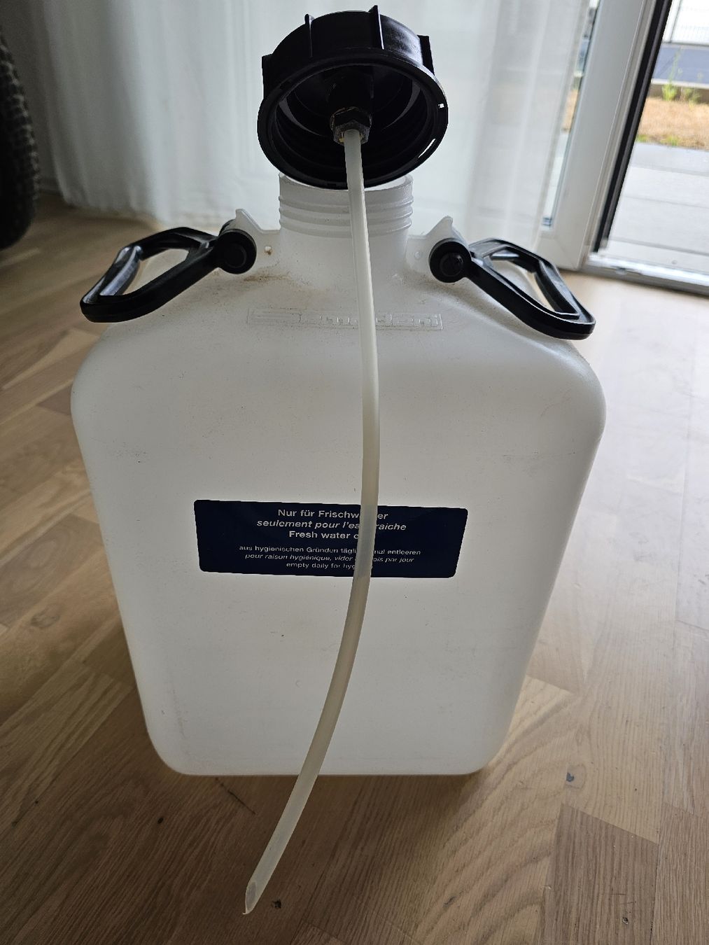 Serbatoi, Taniche & Tubi: Frischwasserkanister 20 Liter – Nuovo (secondo la descrizione) da Villmergen venduto da Liza2005 1