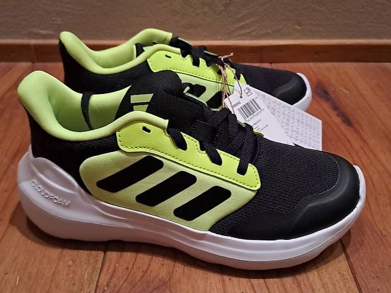 Adidas Scarpe da uomo: Adidas Schuhe Gr.35.5 NEU! – Nuovo e nell'imballaggio originale da Oberrieden venduto da Raja011 1