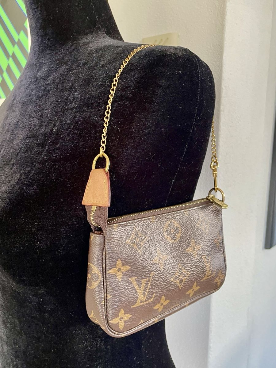 Louis Vuitton Taschen für Damen: Louis Vuitton Mini Pochette Accessoires – Gebraucht aus Richterswil von Prangins9 1
