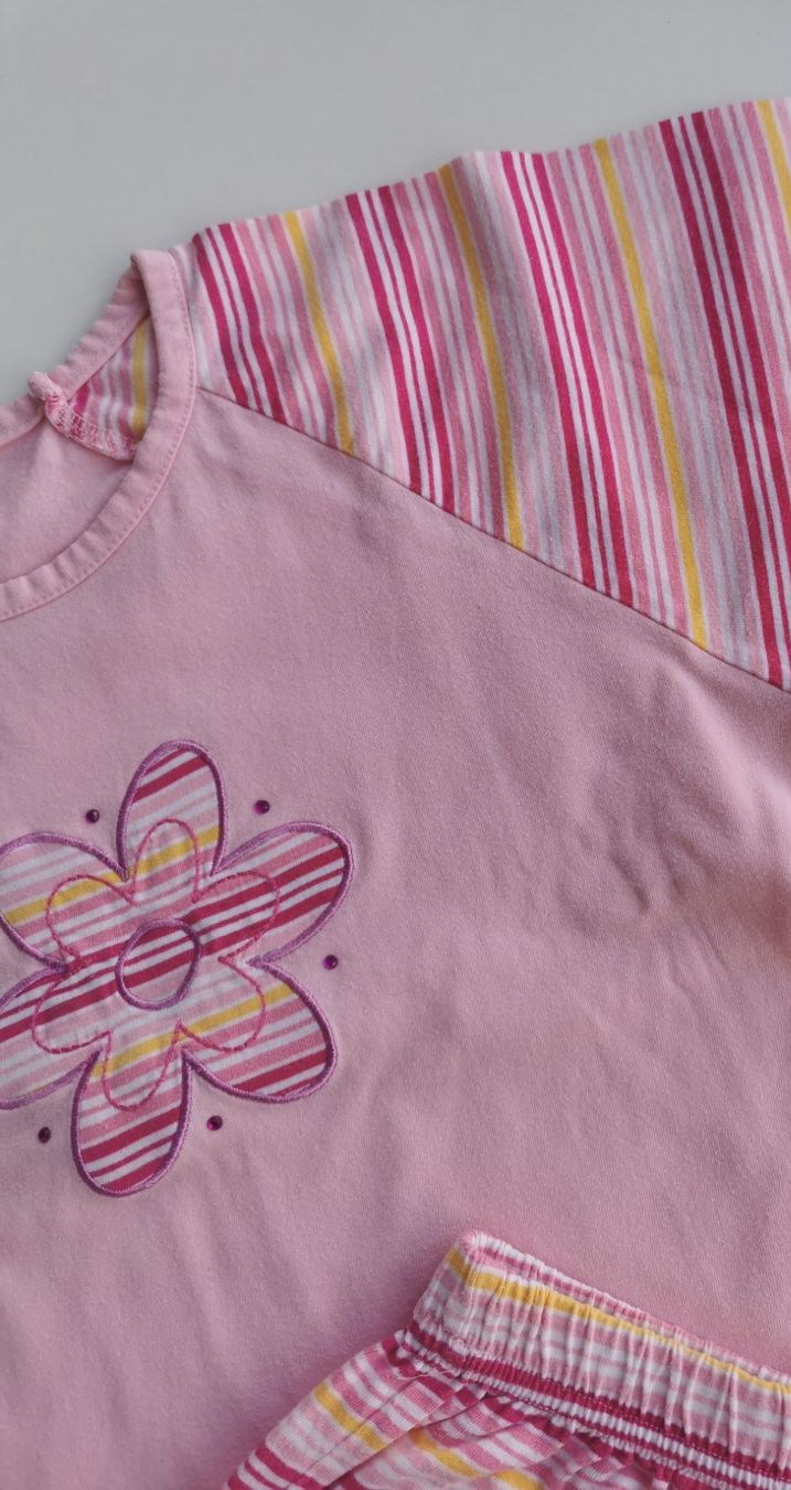 Pigiama & Simili: **HERZIGER SOMMER PYJAMA IN DER GR.116** – Usato da Flawil venduto da knallfix69 2