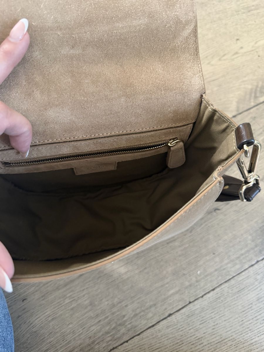 Closed Taschen für Damen: Closed Tasch aus Wildleder  – Gebraucht aus Bern von jol_8hxs 1