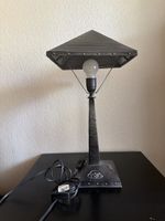 Aussergewöhnliche Tischlampe im Industrial-Style, Top!