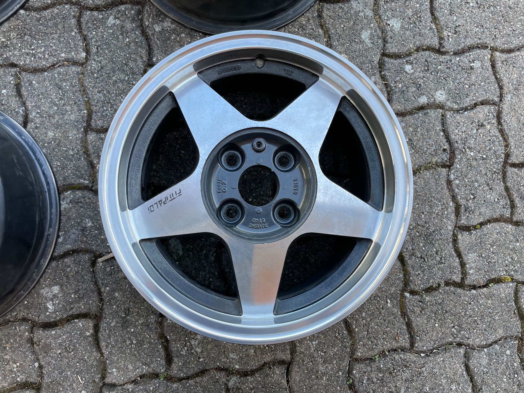 OZ Racing Cerchioni: OZ Felgen 15" passend zu Audi 80 / 100 – Usato da Belp venduto da Detailfreak 2