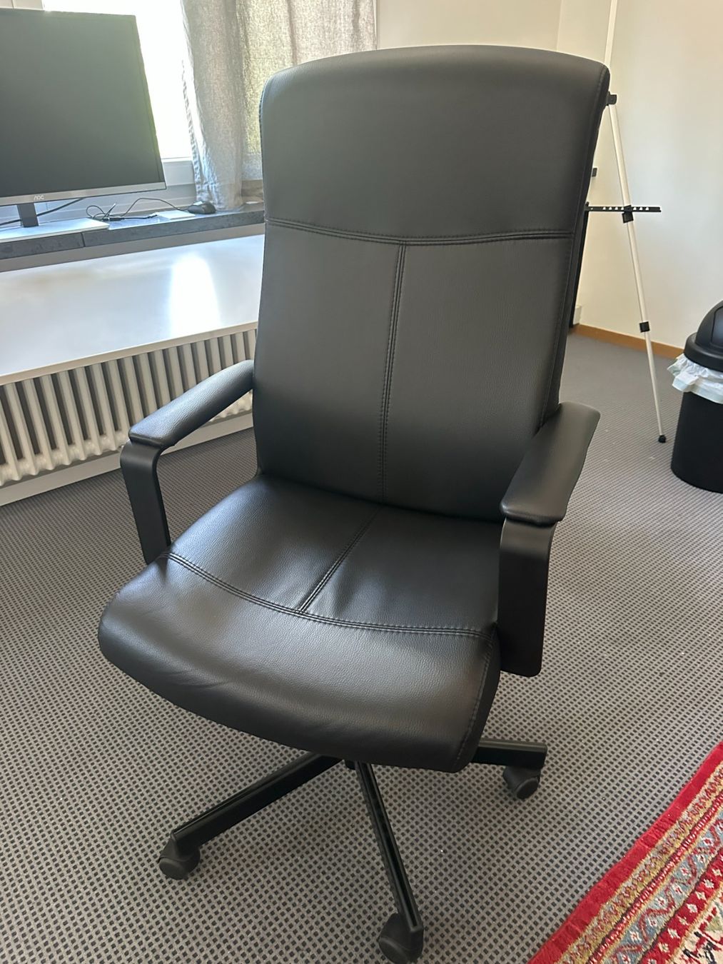 Ikea Chaises: IKEA MILLBERGET Bürostuhl - Bomstad schwarz – D'occasion à Hombrechtikon par Unit25