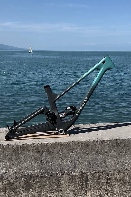 Biciclette: LIQUIDATION !!! Forbidden Dreadnought Frameset – Nuovo e nell'imballaggio originale da La Tour-de-Peilz venduto da joooey