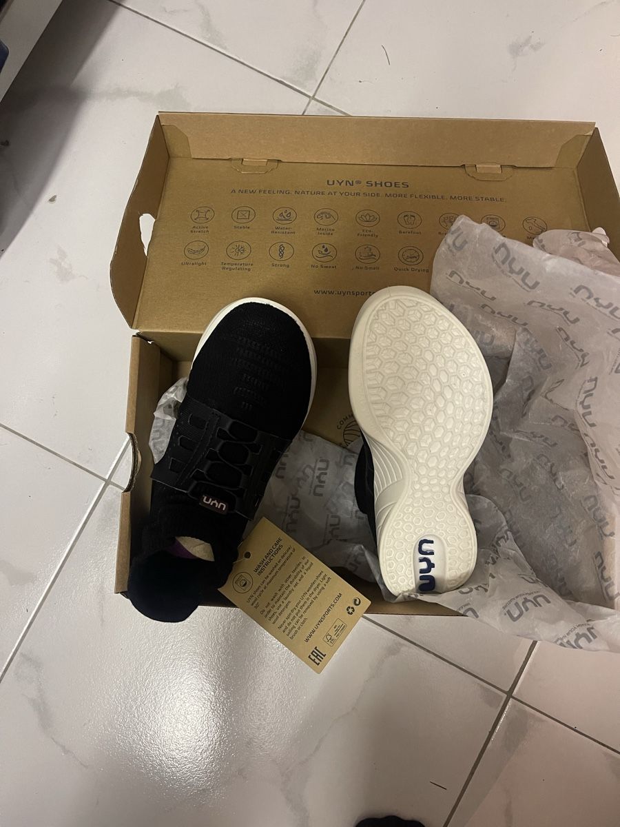 UYN Chaussures filles: Chaussures uyn 35 – Neuf avec emballage d'origine à Sembrancher par inf_9yyl 1