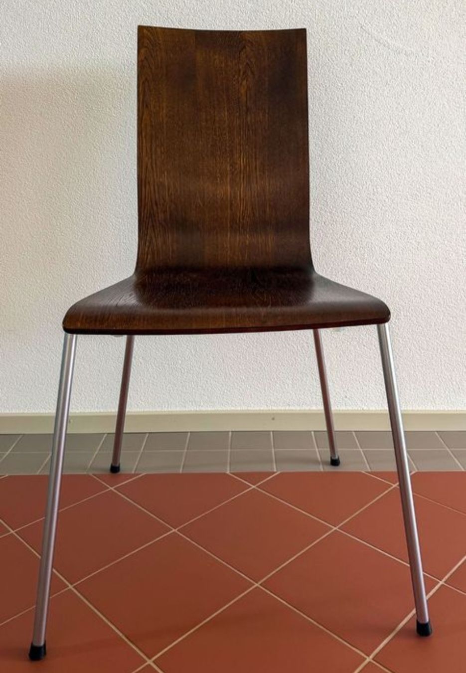 Interio Sedie: 6 INTERIO  Stühle Holz Nussbaum Design- 6er Set – Usato da Uster venduto da lalechus