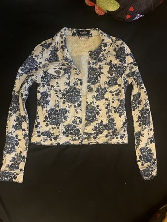 Damen Jacke blau/weiss Blumenmuster 