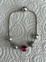 Pandora ESSENCE Armband mit fünf Charms