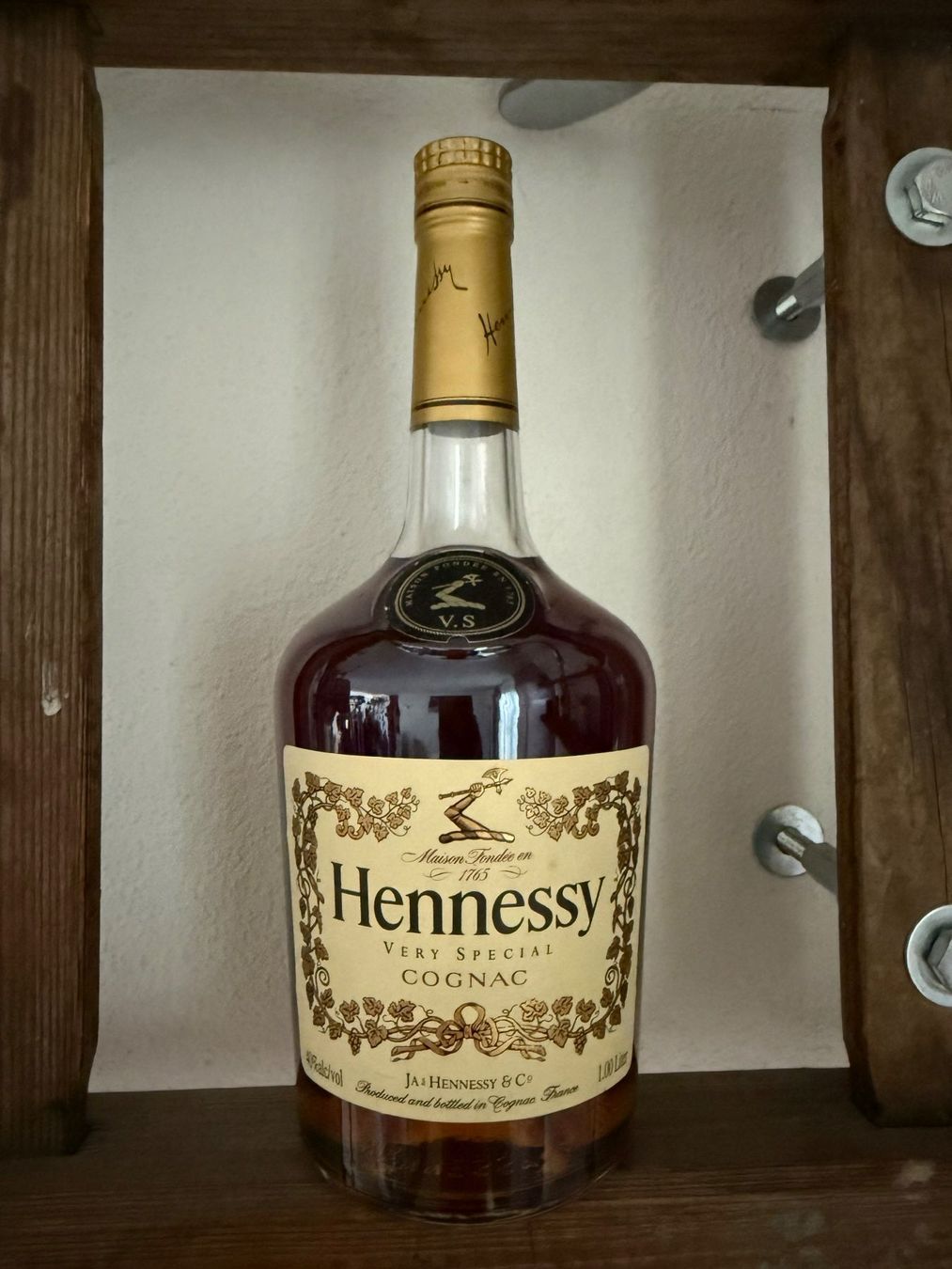 Henessy Bevande alcoliche: Hennessy Flasche Cognac 1 L ungeöffnet – Usato da Buch am Irchel venduto da Sweetharth