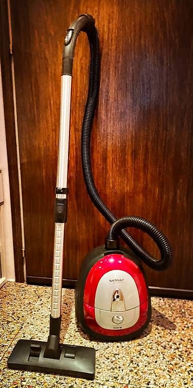 Aspirateurs & Accessoires: ASPIRAPOLVERE SATRAP – D'occasion à Bellinzona par BLACK_CARTINA