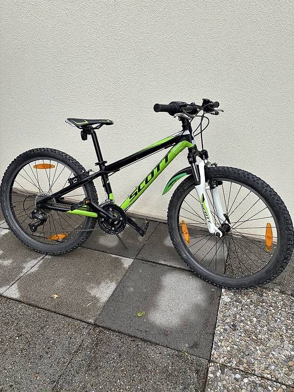 Vélos: Vélo Scott scale junior 24 – D'occasion à La Joux FR par SuperBoss02