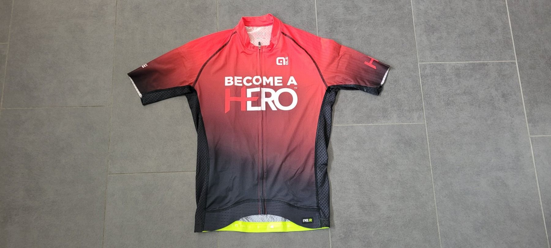 Canottiere & Pantaloni: Velotrikot ALE – Usato da Wittenbach venduto da Hase113