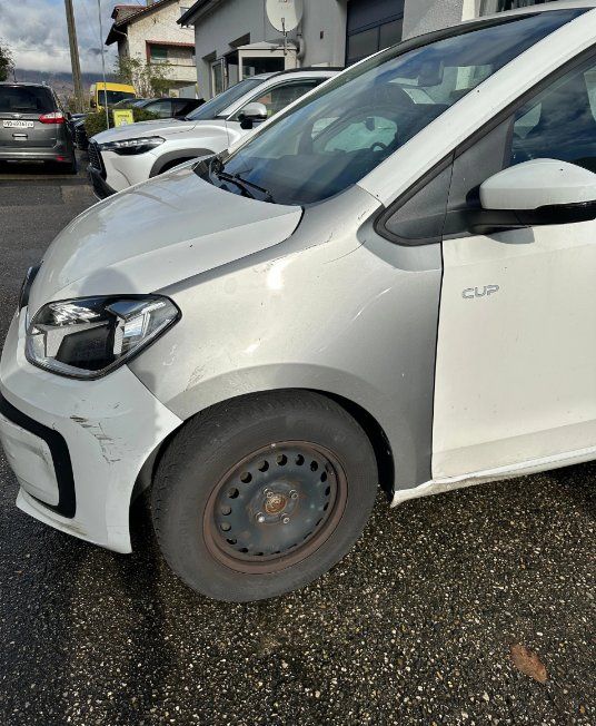 VW Automobili: VW Up 1.0 MPI beats – Difettoso da Treycovagnes venduto da Campingcar65 2