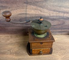 Kaffeemühle aus Holz, Handmühle, Vintage Deko DEFEKT: