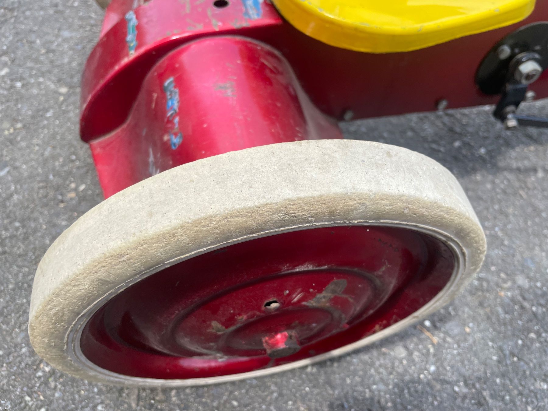 Fahrzeuge für Kinder: Cyclo Skiff Nyon – Gebraucht aus Rupperswil von Sunnyhill 6