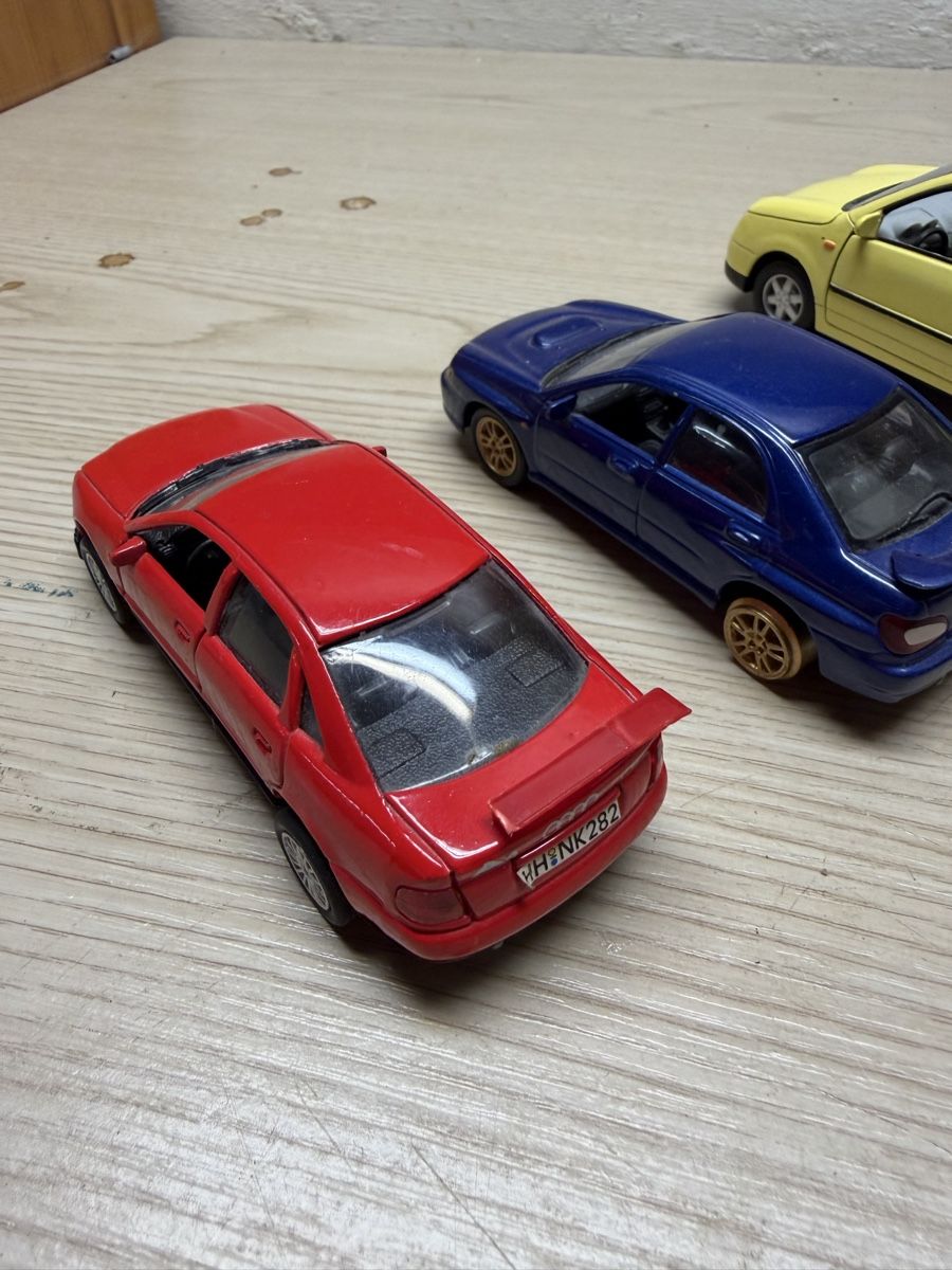 Giocattoli: Spielzeug Autos  – Usato da Herzogenbuchsee venduto da ioa_zcm6 7