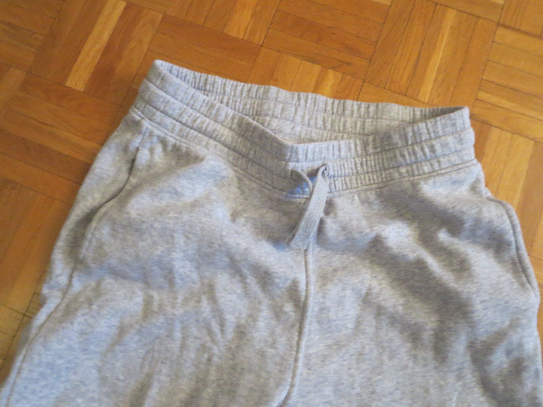 H&M Pantaloni: Knaben Trainer Hose /Gr. 170 – Usato da Wallisellen venduto da Arvenstube 1