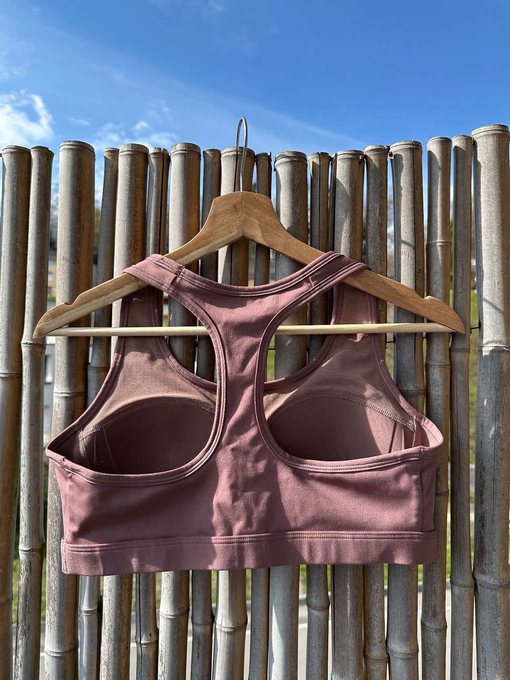 Tops: Nike Dri-FIT Sports Bra - Size M - Excellent Condition – Gebraucht aus Hausen am Albis von fra_j5bg 1