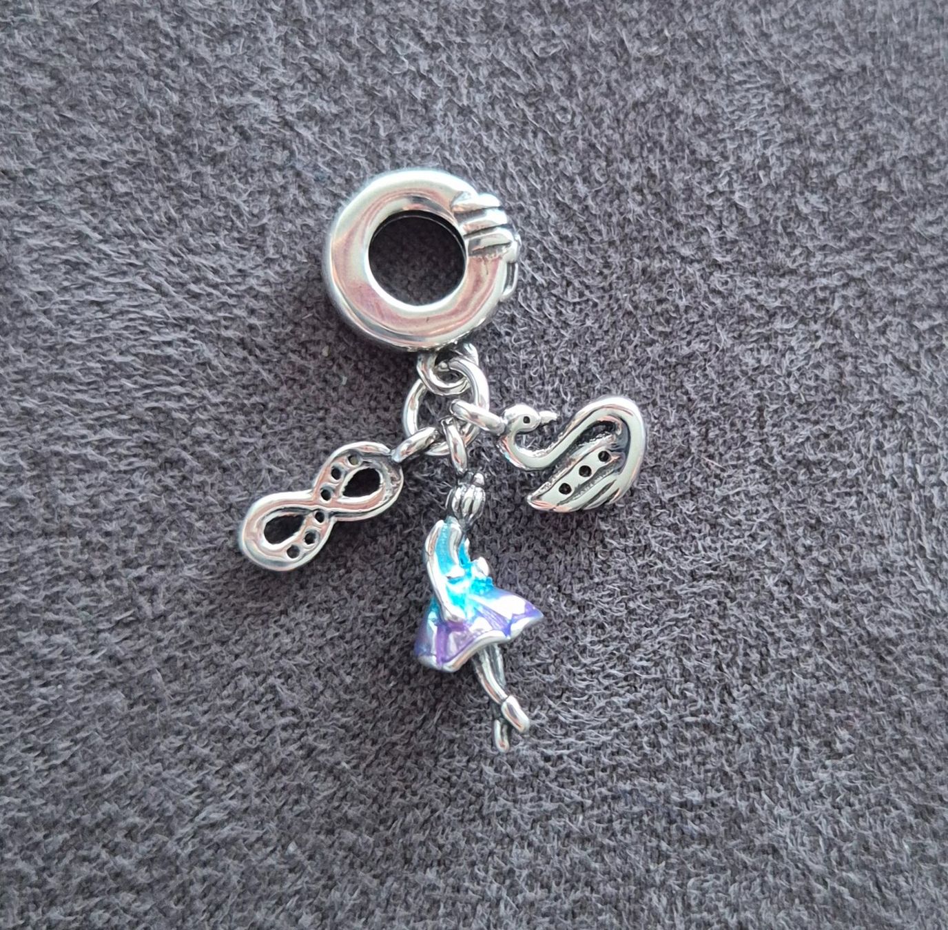 Ciondoli: Charm Schwanensee +Garantie – Nuovo (secondo la descrizione) da Rotkreuz venduto da Carbone_Bijou-Shop 1