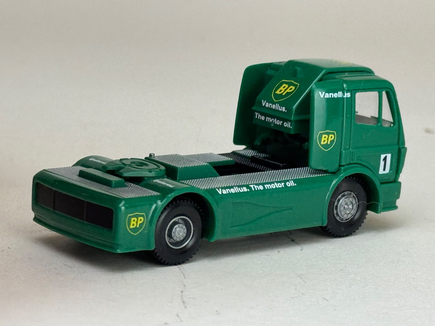 Wiking Modellautos: Mercedes Renntruck BP – Gebraucht aus Elm von Wikmtz 1