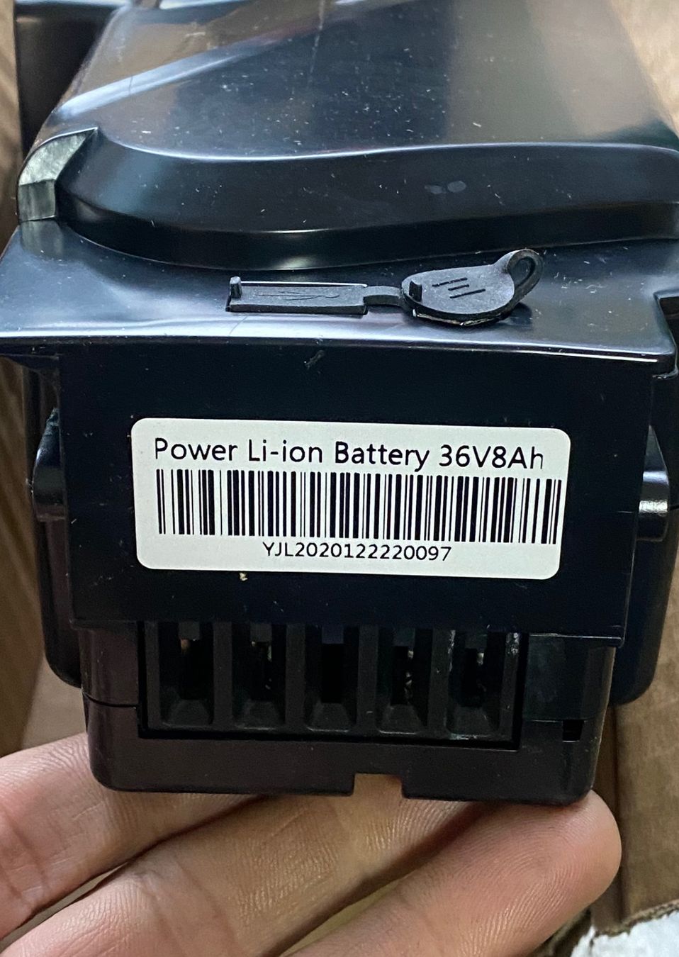 Batteries: Akku 36V 8Ah – Neuf (Voir description) à Basel par Rikardo_1979 1