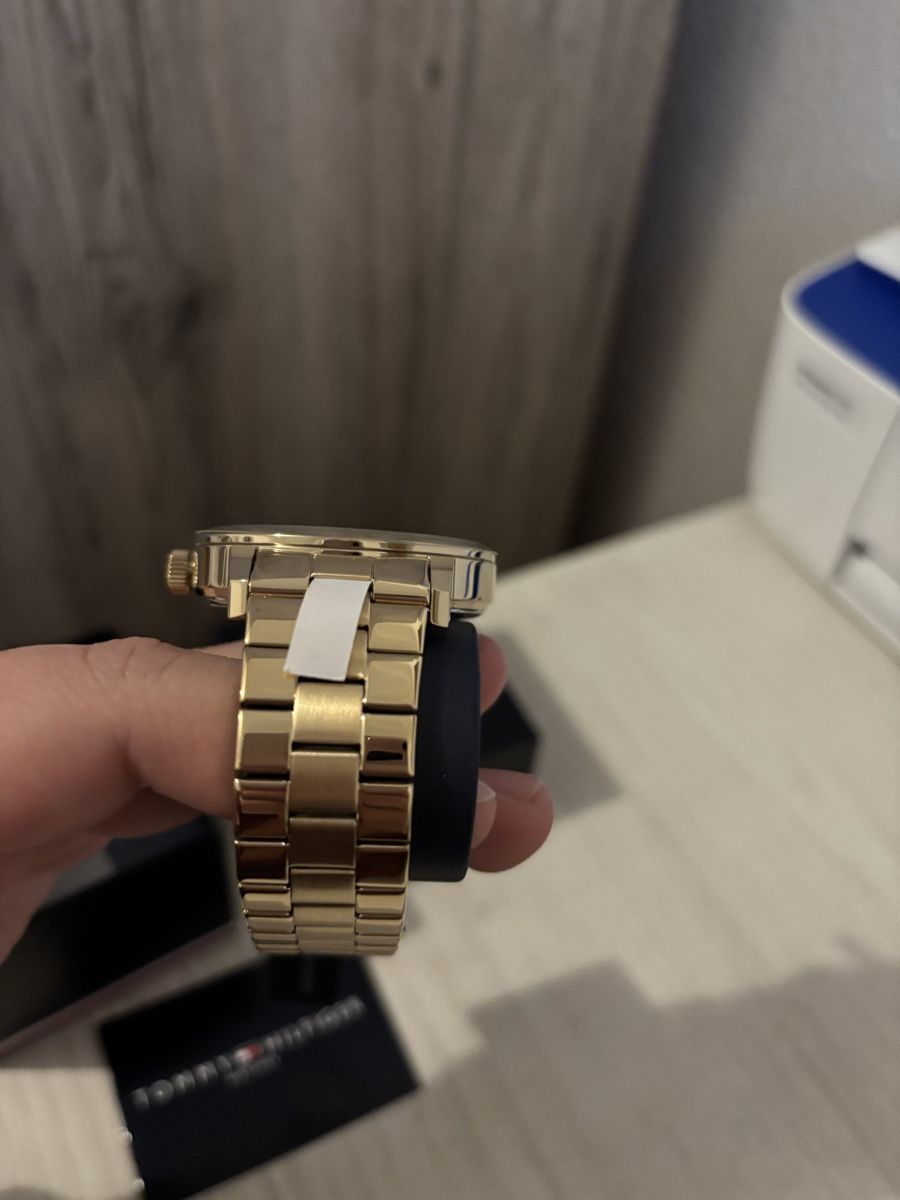 Tommy Hilfiger Orologi: Montre Tommy Hilfiger doré  – Nuovo e nell'imballaggio originale da Genève venduto da tre_pr6f 4