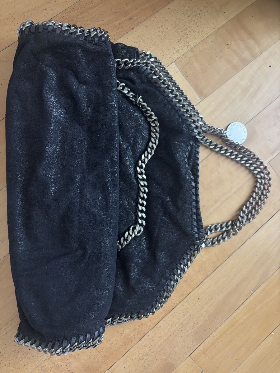 Stella McCartney Sacs femmes: stella mccartney falabella black – D'occasion à Forch par nat_7v6d 2