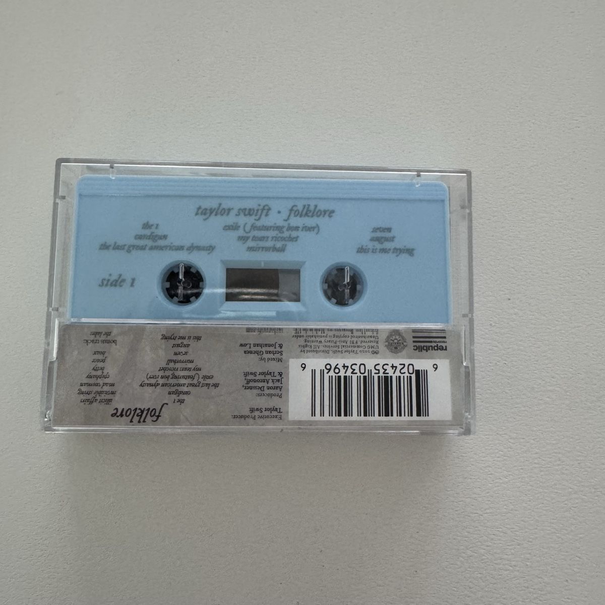 Musicassette: Taylor Swift Folklore in the trees Kassette – Nuovo (secondo la descrizione) da Sursee venduto da giu_205 2