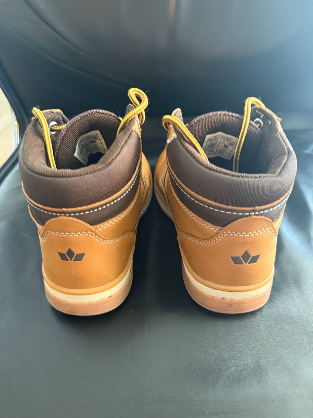 Scarpe per ragazzi: Sneaker high Gr.34 – Usato da Uetikon am See venduto da Fraufox1 3