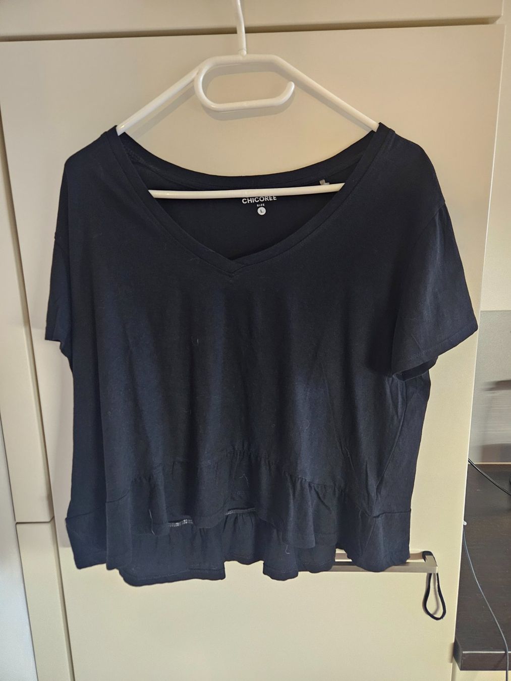 Tops: Chicoree Top Crop-Top schwarz Gr. L – Gebraucht aus Luzern von Lucan_Valerius