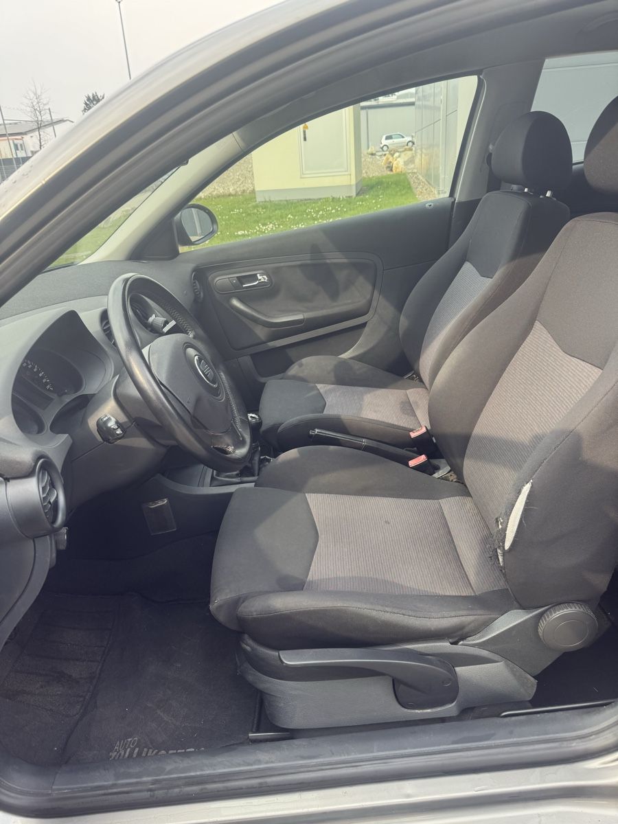 Seat Autos: Seat Ibiza 1.4 Benziner Blitz - Auktion – Gebraucht aus Schaffhausen von LoChi2026 5